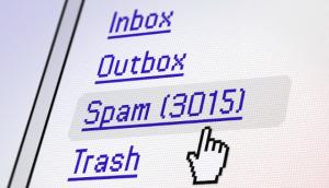 Screen shot of mail program showing 3015 messages in the spam folder